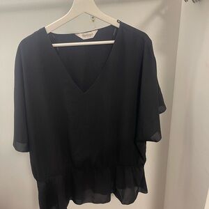 Elegant Black V-Neck Top